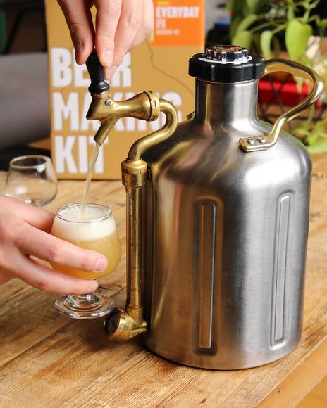 Growlerwerks uKeg Pouring Beer